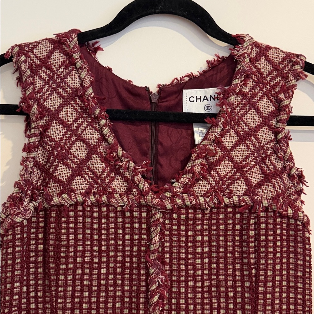 Chanel Burgundy Tweed Dress - Picture 6 of 17